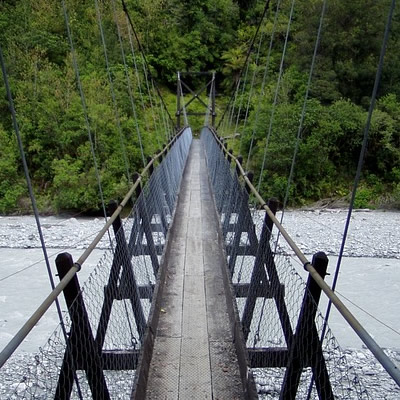 suspension-bridge-50222_640